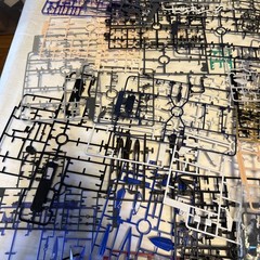 HUGE LOT BANDAI GUNDAM Model Kit PIECES Figures Weapons, Accessories Manuals