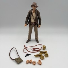 Hasbro Indiana Jones Raiders of the Lost Ark Adventure Series Figure Complete