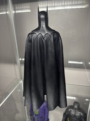 US Orders – LAB Toys RESTOCK Hot Toys Batman 1989 Batman, Returns 1/6 Drape Cape
