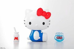 BANDAI CHOGOKIN HELLO KITTY (45TH ANNIVERSARY) 60mm FIGURE