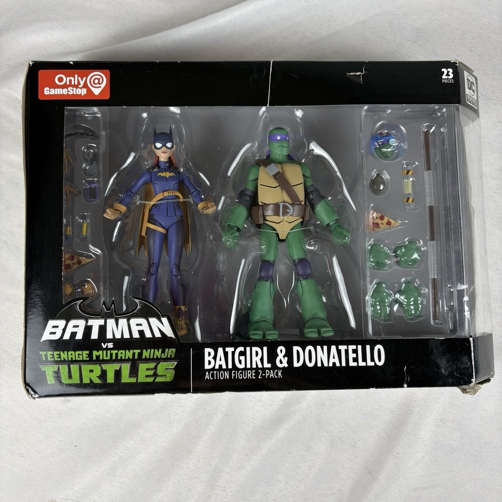 Batman vs TMNT GameStop Exclusive Batgirl & Donatello Figure 2-Pack