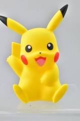 Pokemon Select Pikachu Series Articulated Battle Figure Toy USED