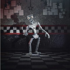 New! Five Nights at Freddy’s Endo-01 (Classic Foxy and Radioactive Foxy) In Hand