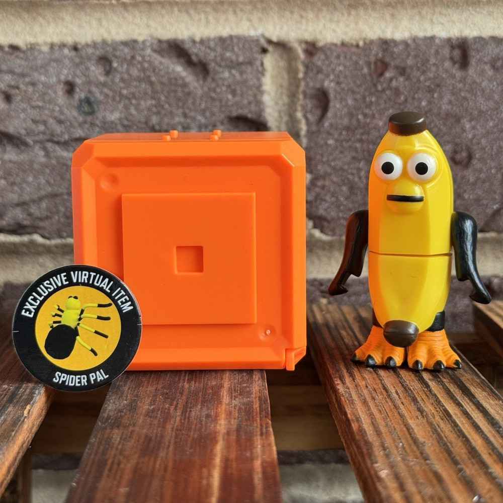 Roblox Celebrity Series 8 Seconds Till Death: Bug Eyed Banana WITH CODE