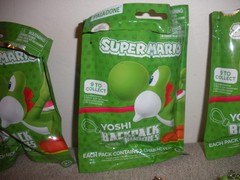 5) 2″ DIFFERENT COLORS YOSHI BackPack Buddies Clip Keychain Super Mario
