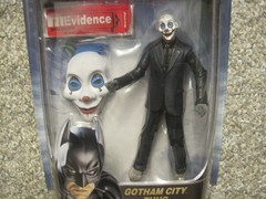 MATTEL BATMAN THE DARK KNIGHT JOKER GOTHAM CITY THUG FIGURE PLASTIC TOY SOLDIERS
