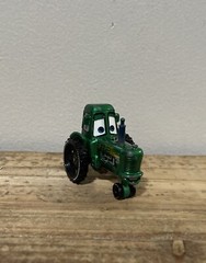 Disney Pixar Cars Shiny Wax Racing Tractor #82 Tractor Training Mattel