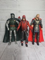DC Collectible & MARVEL LEGEND 7″ Action Figures Lot Of 3 Dr Doom Thor Red Arrow