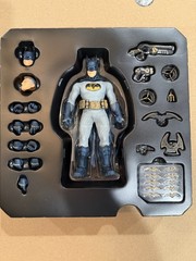 Mezco One:12 Collective Batman Supreme Knight 1:12 PX Previews Ex. (Incomplete)