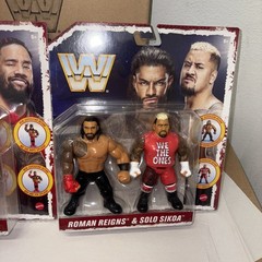 Bloodline Wwe Retro 4-pack Roman Reigns, Solo Sikoa, Jey Uso, Jimmy Uso, New
