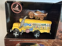 Disney Pixar Cars 3 Crazy 8 Crashers Smash & Crash Derby Playset – RARE – NEW