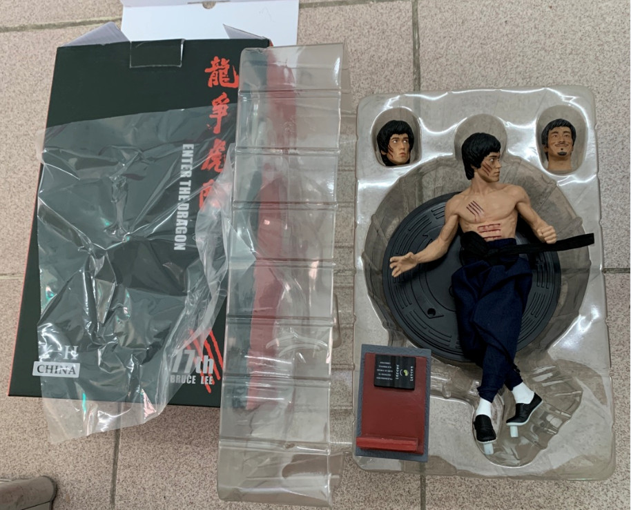 ENTER THE DRAGON Bruce Lee 77th Anniversary Ver. Figure Three-headed Statue 1/6