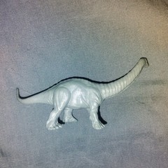 Jurassic World Apatosaurus Dinosaur 4″ Mini Figure Battle Damage Mattel Toy