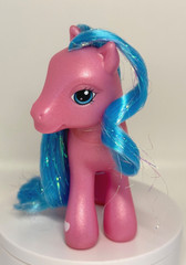 2003 Hasbro G3 My Little Pony Pink Sparkle Pony Pretty Fashions Royal Ribbon MLP