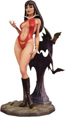 X-Plus 1/8 Scale Vampirella with Bat Shadows Plastic Model Kit NEW