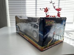 Back to the Future Time Machine 1/16 Scale Die-Cast Replica DeLorean Neca