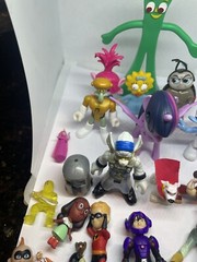 22 Piece Loose Toy Figure Lot Random Series Movies See Photos