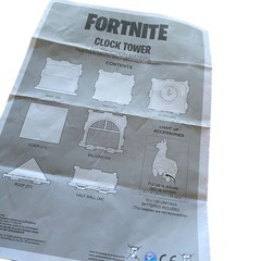 Fortnite tower play set action figures, accessories and weapons lot