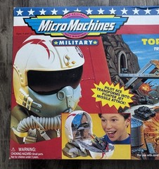 Vintage 1998 Micro Machines Top Gun Pilot Playset Galoob *New in Box*