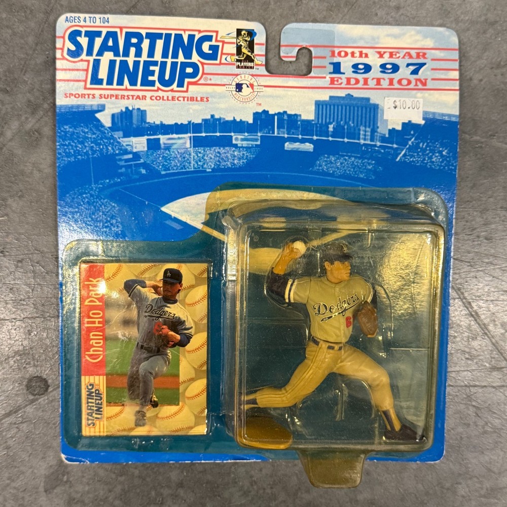 Starting Lineup Kenner Nip Chan Ho Park Los Angeles Dodgers MLB Action Figure