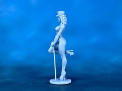 Action Figure cabaret dancer 40mm Resin Figure. Tabletop Miniature