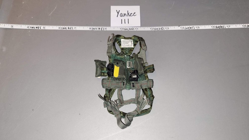 1/6 Scale Modern Era Pilot Parachute Harness
