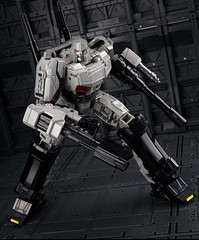 Jingke One Tank Megatron Transforming Robot Figure Ss114 18cm Toy Wonderful Gift