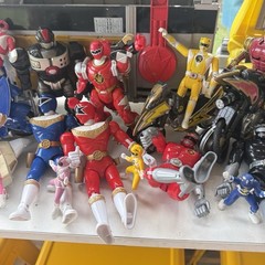 Vintage Power Rangers Action Figures And Vehicles Etc Mixed Lot