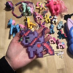24 Pc Lot Hasbro My Little Pony Horse Figure Toy Lot With Carry Case Necklaces +