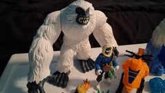 Animal Planet Yeti Action Figure Abominable Snowman Playset 100% Complete
