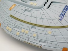STAR TREK VOYAGER U.S.S. Voyager NCC-74656 Playmates 1995