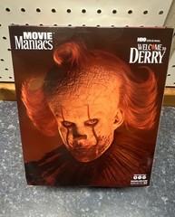 Pennywise Bloody (IT: Welcome to Derry) 6″ Posed Figure McFarlane Toys NOT MINT