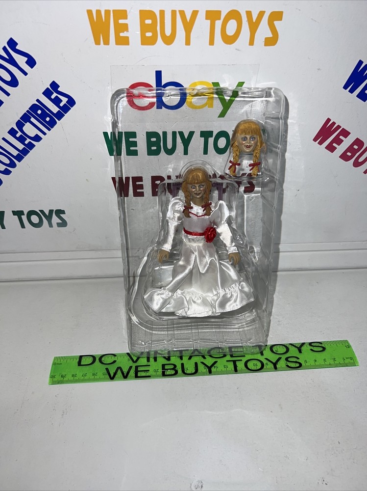 NECA The Conjuring Universe – Annabelle Comes Home – Annabelle Action Figure 8″