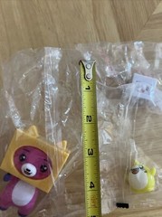 Lankybox Lot Figure, 2 Mircrofigures, 3 Stickers Ghostly Glow Pack Boxy