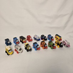 Thomas The Tank Engine & Friends Minis Huge Lot Of 16 Micro Trains