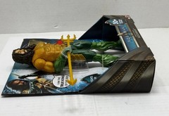 Aquaman Trident Strike Deluxe, 30+ Sounds & Phrases, 12in Action Figure, New
