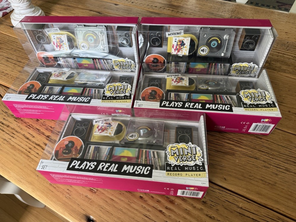 5 UNITS – MGA’s Miniverse Real Music Record Player Mini Collectibles – FAST SHIP