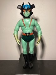 RARE VINTAGE DEVILMAN 11″ 1970s SOFUBI w/MASK & Card Zollmen Bullmark Popy Nagai