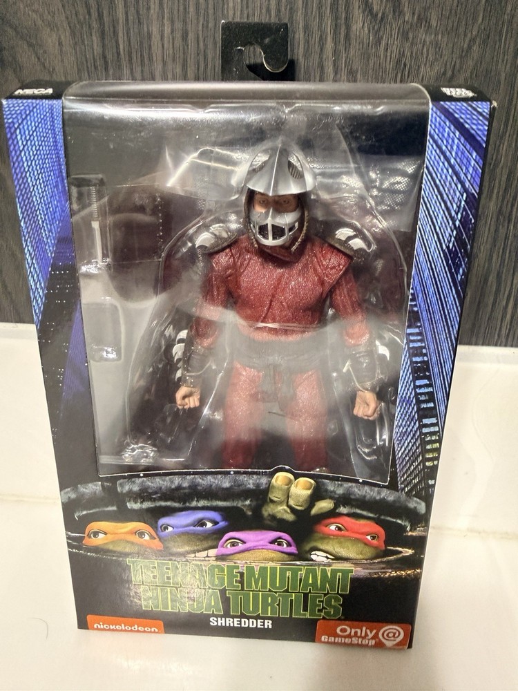 NECA Shredder Teenage Mutant Ninja Turtles Figure 1990 Movie Gamestop Exclusive
