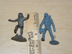Lot Of 2 Military Figures Action PILOT AND ASTRONAUT VINTAGE 1960’S