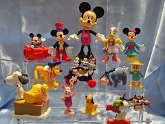 LOT OF 14 MIXED COLLECTIBLE TOY FIGURINES ACTION FIGURES MICKEY SNOOPY & MORE