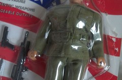 Free ship! U.S. Serviceman Vietnam Memorial Collection-Army, Navy, Airborne 1996