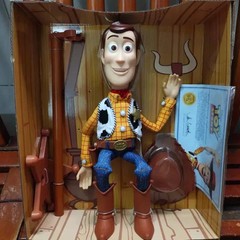 Toy Story Signature Collection Thinkway Talking Woody Doll Sealed