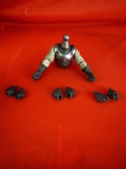 Mythic Legion – Duban Upper Body w/ extra hands & neck peg – Fodder