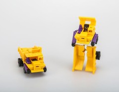 TRANSFORM G1 Reissue Yellow Brand New Boxed Gift Set Free Shipping