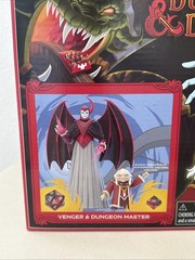 Hasbro 40 Dungeons & Dragons Cartoon Classics Scale Venger and Dungeon Master.