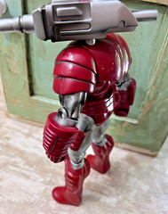 Vintage 1995 Toy Biz Marvel Iron Man Red Silver Armor 10.25″ Figure w Cannon