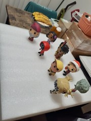 1 LOT OF 8 FUNKO POP MIXED CHARACTERS ORIGINAL ITEM GOOD FOR COLLECTION