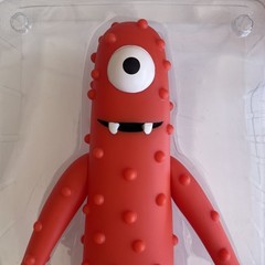Yo Gabba Gabba! Muno Kidrobot 10” Toy Figure In Box 2007