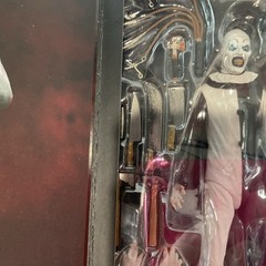 NECA DAMIEN LEONE’S TERRIFIER ULTIMATE ART THE CLOWN ACTION FIGURE NEW